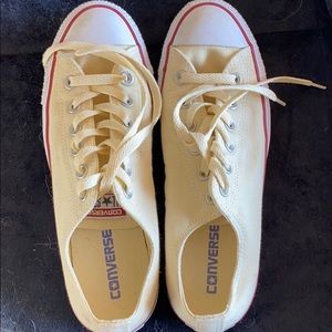Low top Converse